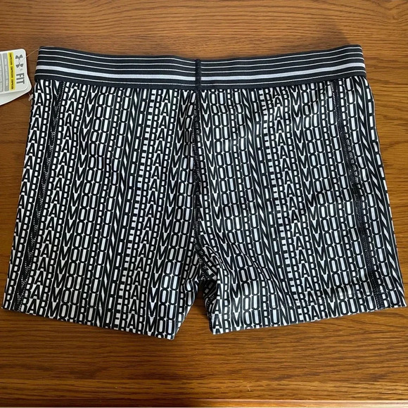 Under Armor Heat Gear 3” Shorty Size Medium - Picture 2 of 6